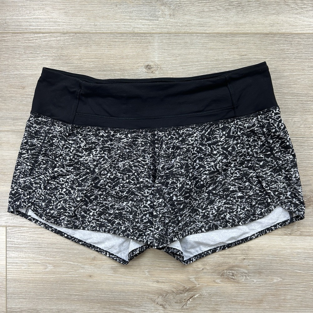 Lululemon Run Times Shorts Womens Size 8 Mid Rise Iced Wave Black 4" Inseam